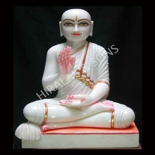 Gautam Swami Statue